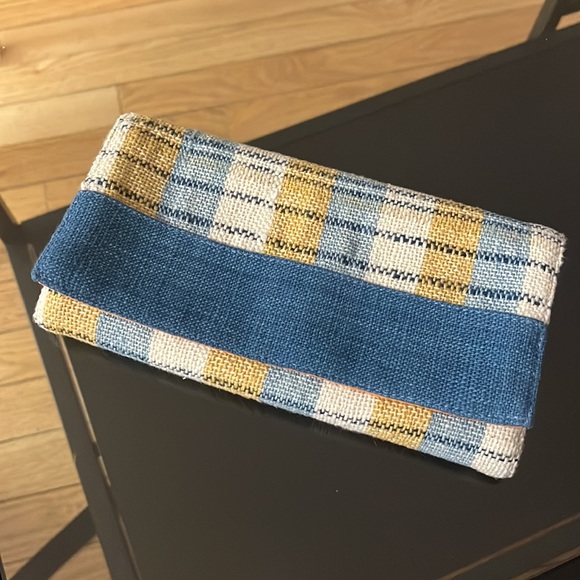 WOOVEN HANDMADE, HANDWOVEN LARGE WALLET - Picture 1 of 4